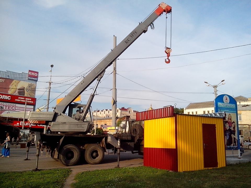 «Сумська паляниця» хочет установить в городе еще четыре десятка своих киосков